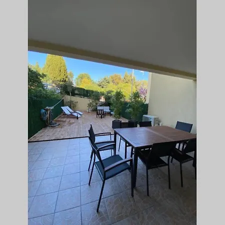 Bel Appartement Classe 2 Etoiles Pres Des Plages Apartmán